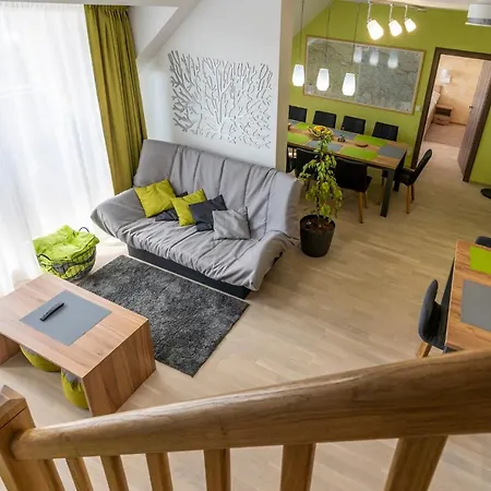Apartment - Luxusni Pro Dve Rodiny S Detmi Horni Misecky