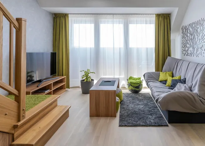 - Luxusni Pro Dve Rodiny S Detmi *